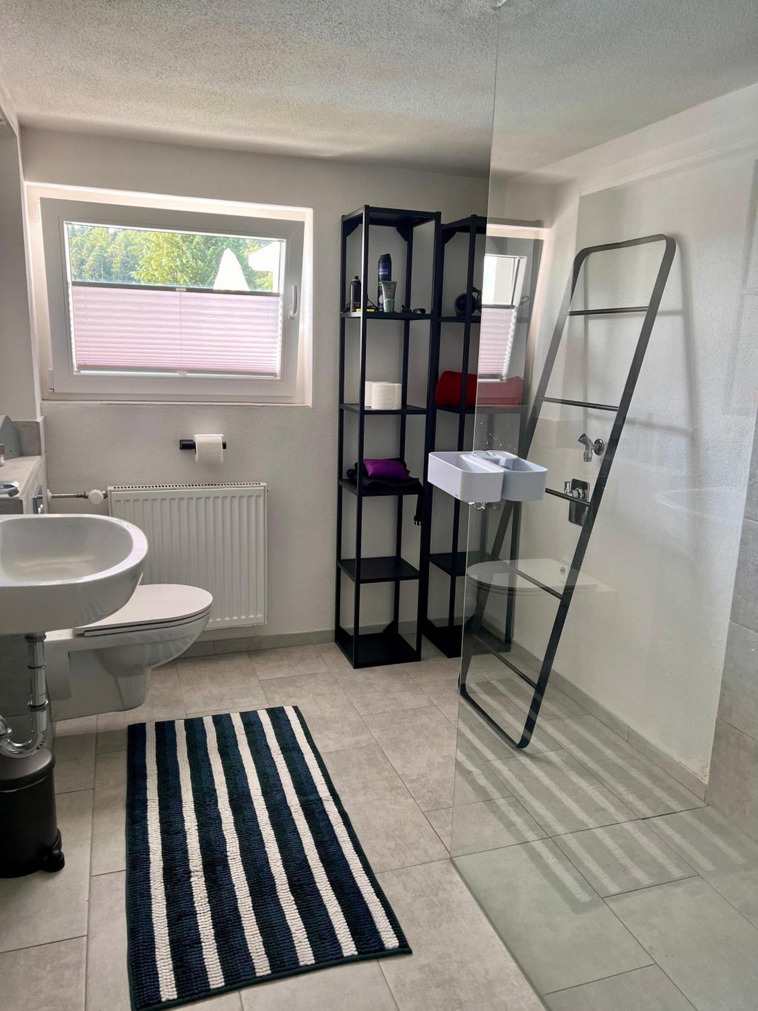 Charmante Einliegerwohnung, 3 Zimmer In Ruhiger Wohnlage, 60Qm, Mit Gemuetlicher Suedterrasse Marburg Exterior foto